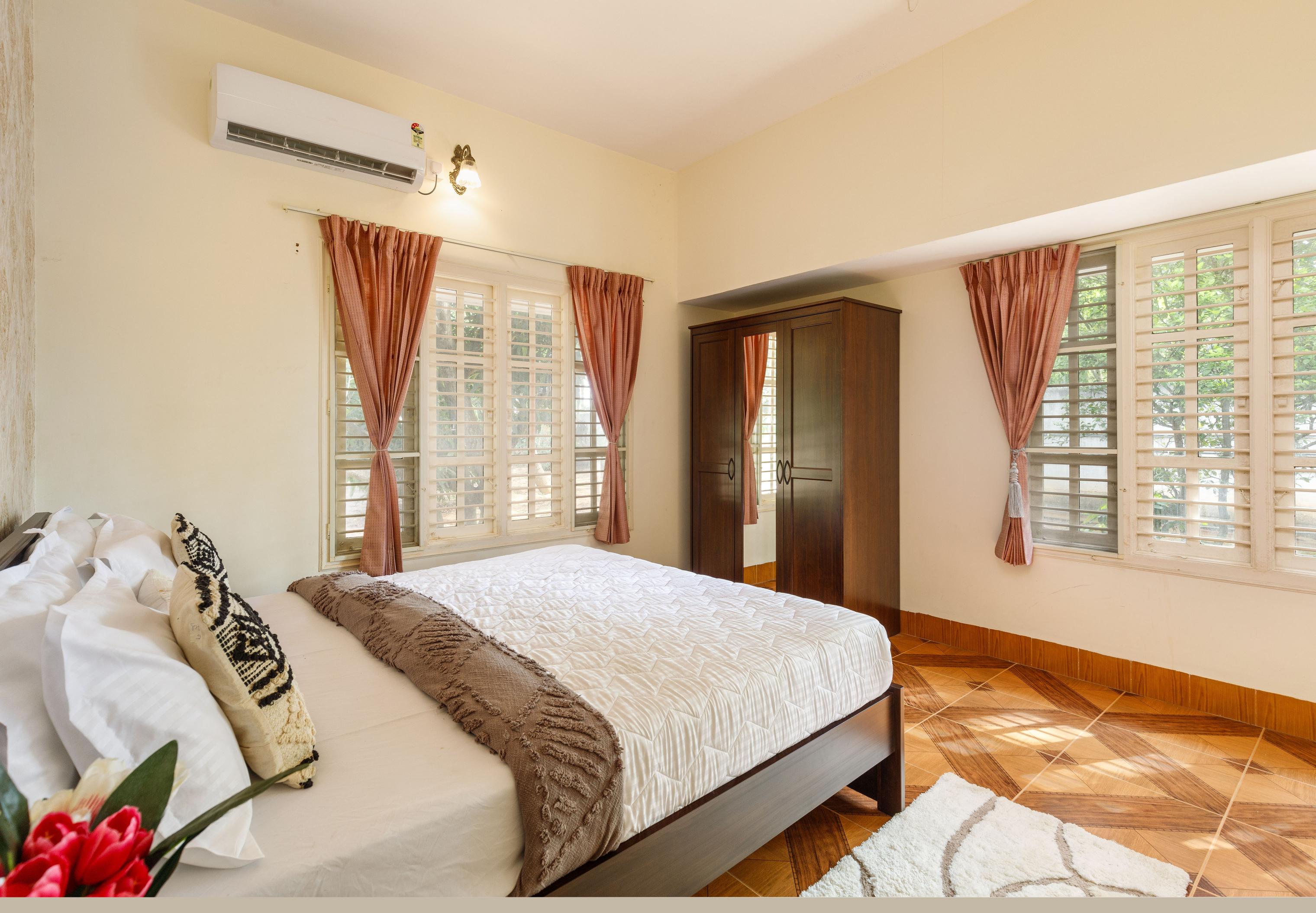 WhiteOrchid Villa by StayJade|Jacuzzi|30minAirport - Tap to explore photos