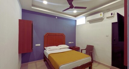 DB Max Hotel Room Type - Deluxe Double Bed Room