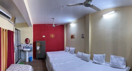 Anushttha Home Stay Room Type - STANDARD AC FAMILY ROOM