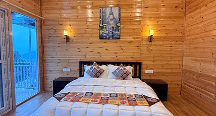 The Majestic Himalayan Resort Room Type - Family Room with Himalaya Peak View