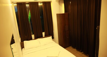 AROMA INN Room Type - DELUXE AC  ROOM