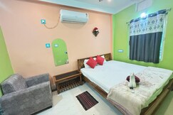 Maruti Guest House