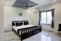 Hotel Ambika, Vadodara