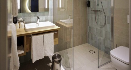 ibis Styles Parndorf Neusiedler See Room Type - Your twin room: Share a room and sleep in your own bed