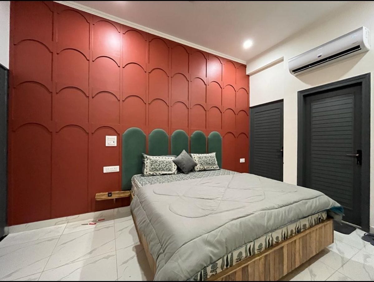Shvisa Apartments Near JECC - Tap to explore photos