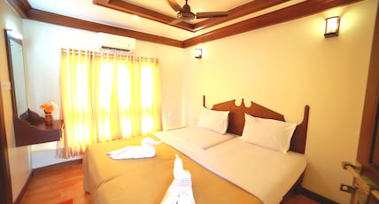 Kerala Backwater Houseboat Room Type - Super Deluxe Room in a Sharing Houseboat lake view ( Ac timings from 9pm to 6am) Kerala Backwater Houseboat Room Type - Super Deluxe Room in a Sharing Houseboat lake view ( Ac timings from 9pm to 6am)