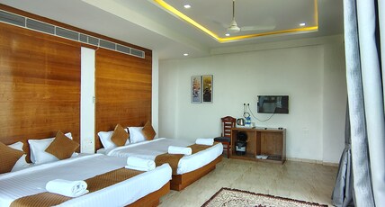 Aakaar Valley Room Type - Suite Room
