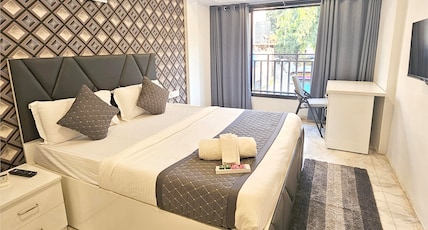 Astha Kandivli Service Apartment Room Type - Deluxe Room