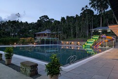 Junglee Mirchi Hotel & Resort