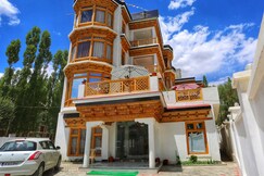 Himalayan Retreat Karzoo
