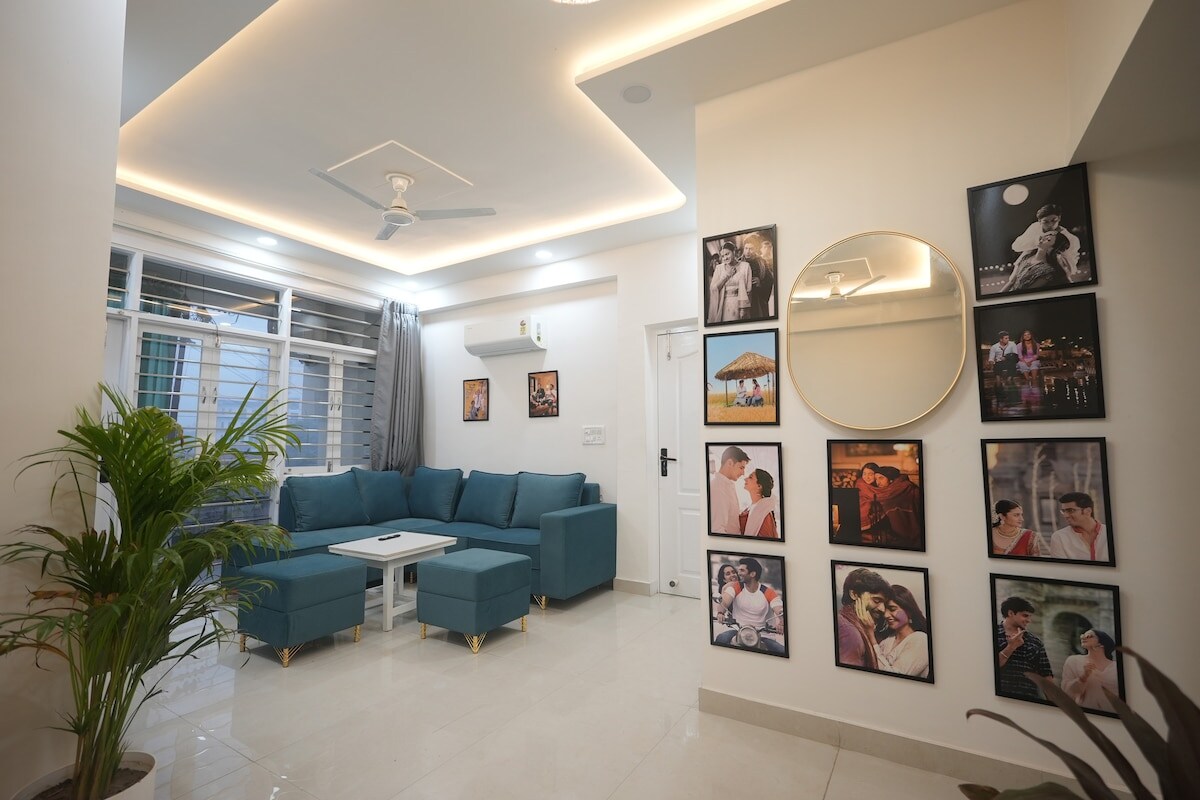 The White House 3BHK Near Taj Mahal Agra Stay - Tap to explore photos