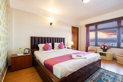 Hotel sucasa hills 400 meters from mall road