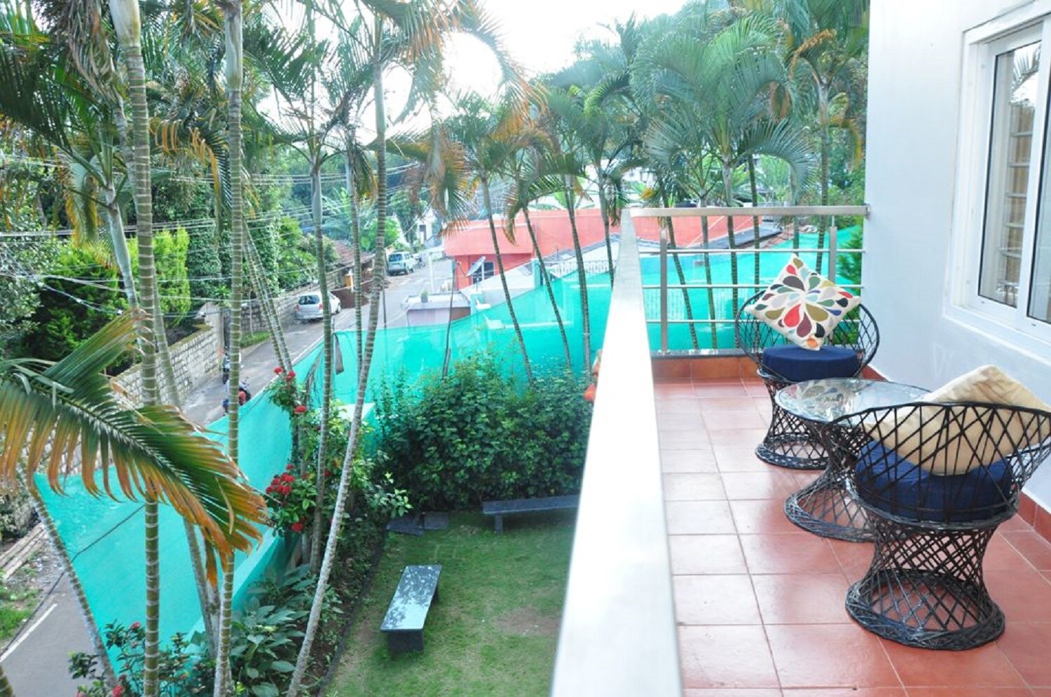 JSR Home Yercaud | Suites & Wi-Fi - Tap to explore photos