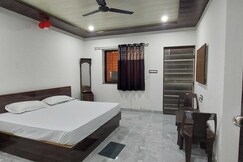 Hotel O highway blues