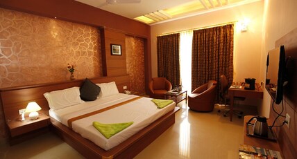 Hotel AMRs Evvergreen Room Type - Executive Room