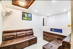 Hotel O Galaxy Hospitality Airport Inn