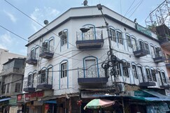 ASHIRBAD GUEST HOUSE in Gariahat