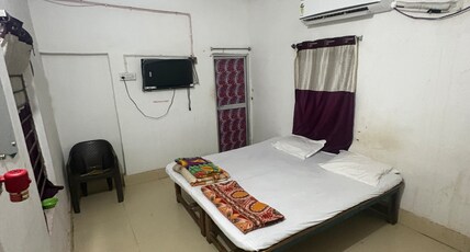 Aradhya Guest House Room Type - 106 double bed Ac