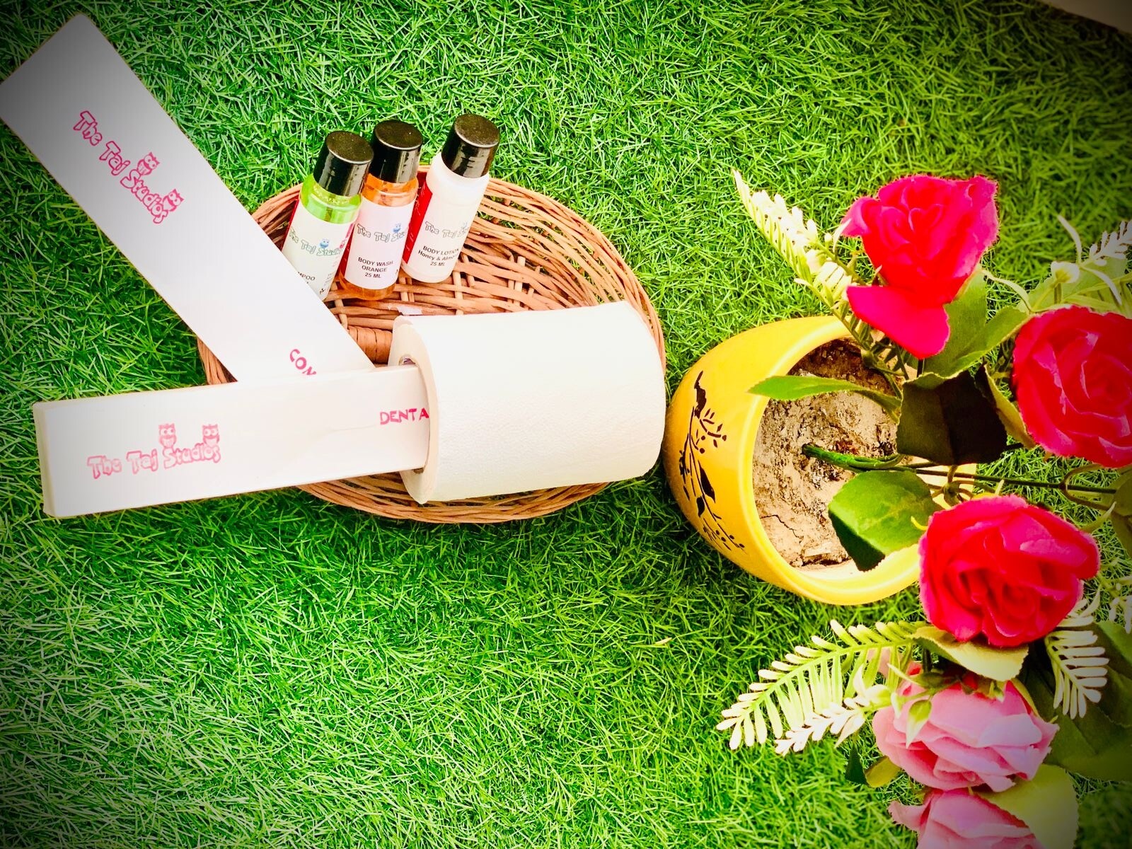 The Taj Studios-Top Place for Couple Friendly Stay - Tap to explore photos