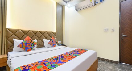 FabHotel RB Inn Room Type - Deluxe Room
