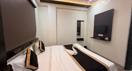 Hotel BK International Room Type - Deluxe Room