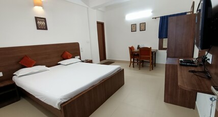 Hotel Saluja Room Type - DELUXE AC