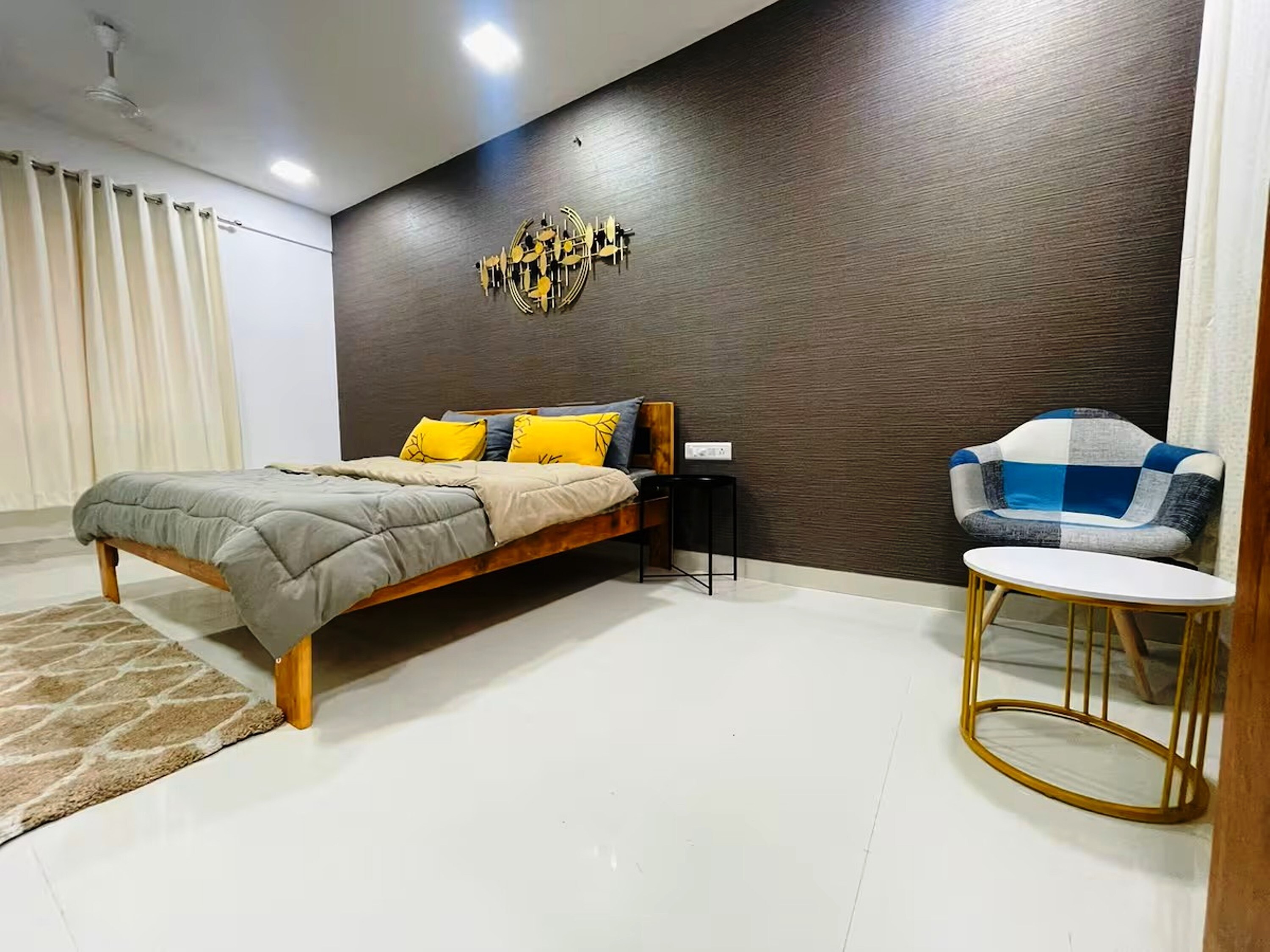 StayLuxe-Chic AirBnB near Mumbai Airport - Tap to explore photos
