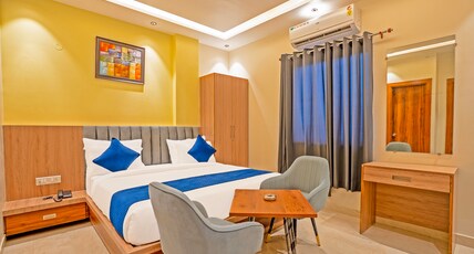 The Prominence Hotel, Restaurant & Bar Room Type - Deluxe Room