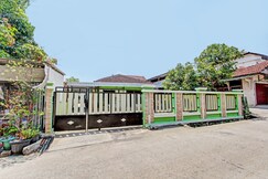 Hotel O Sengon Kostel Syariah