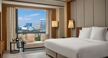 Pullman Haining Room Type - SUPERIOR EXECUTIVE ROOM,1 King Size Bed, High Floor