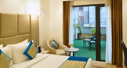 Best Western AH1 Amritsar Room Type - 1 King Bed, Non-Smoking, Executive Room, Flat Screen Television, Balcony, Mini Bar, Coffee And Tea M