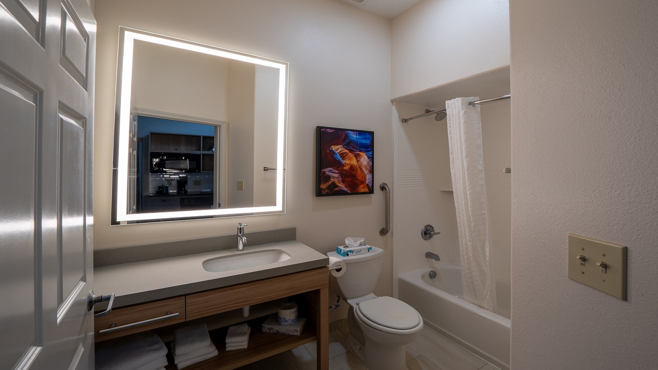 Candlewood Suites BAYTOWN - Tap to explore photos