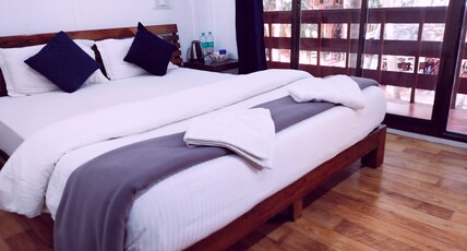 Samant Beach Resort Room Type - Deluxe, AC Room - 11A 1ST FL Sea View