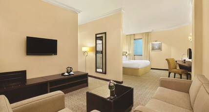 DoubleTree by Hilton Hotel Dhahran Room Type - KING DELUXE ROOM