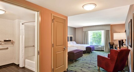 Hampton Inn & Suites Raleigh/Crabtree Valley Room Type - 2QN MOB HEARING ACC TUB NS