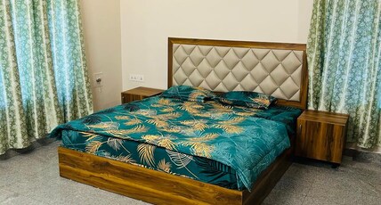 GK Luxury Guest House Rooms Room Type - Standard Room with A/c and Wifi