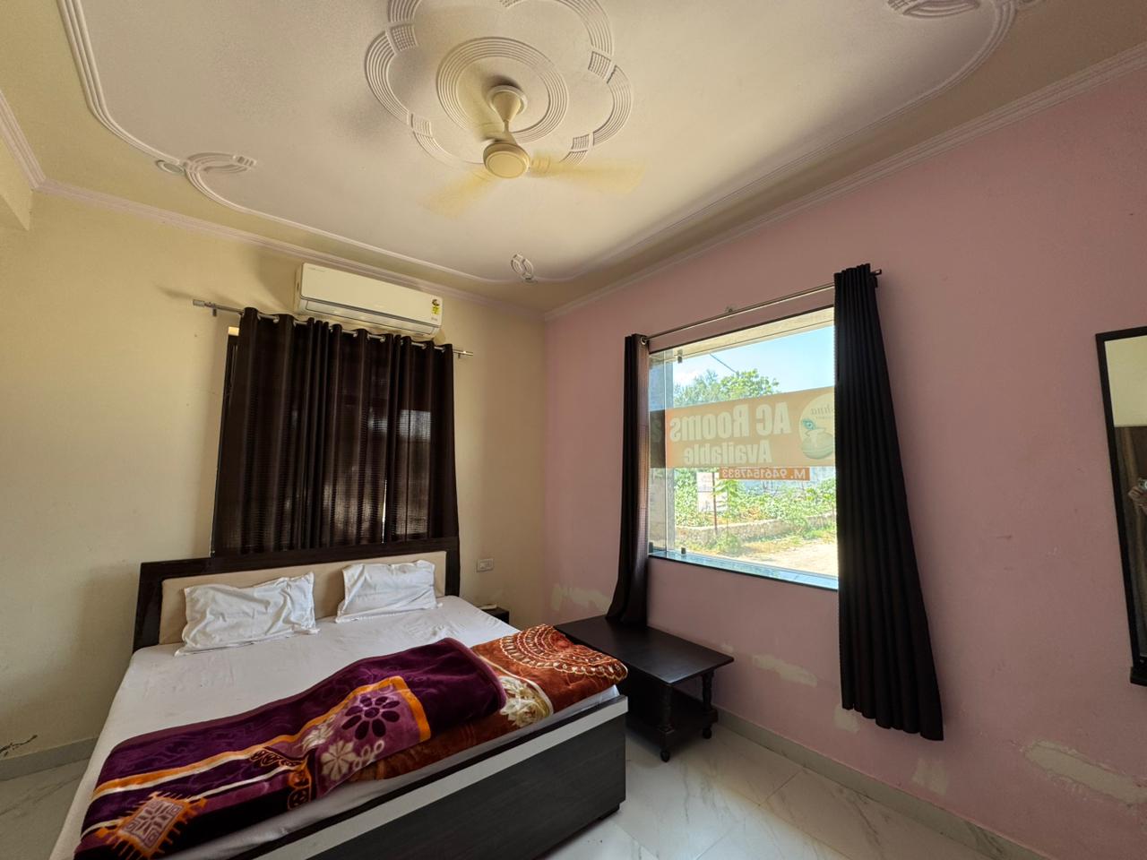 Krishna Homestay and Resteraunt - Tap to explore photos