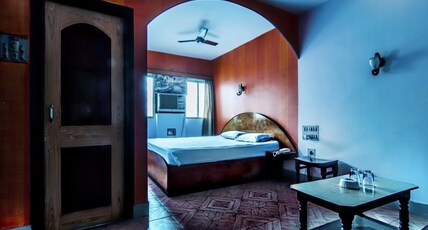 Hotel Akash Room Type - Deluxe Room
