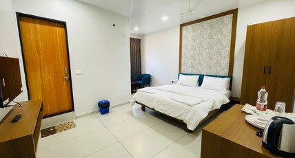 COASTAL EMPIRE Room Type - PREMIUM DELUXE NON AC