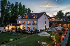 Robusta Retreat The Lake Side Resort, Srinagar