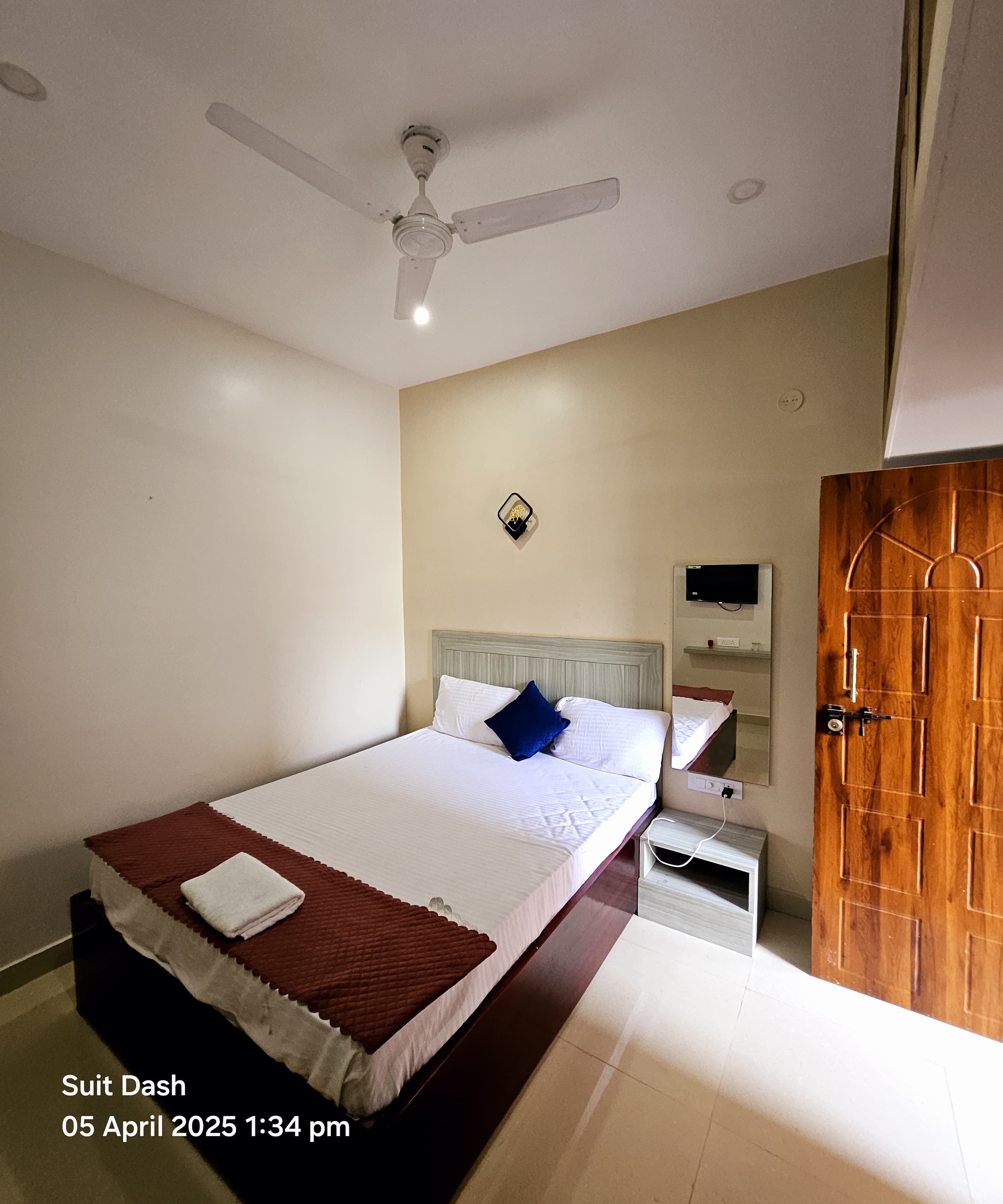 anshraj hotel - Tap to explore photos