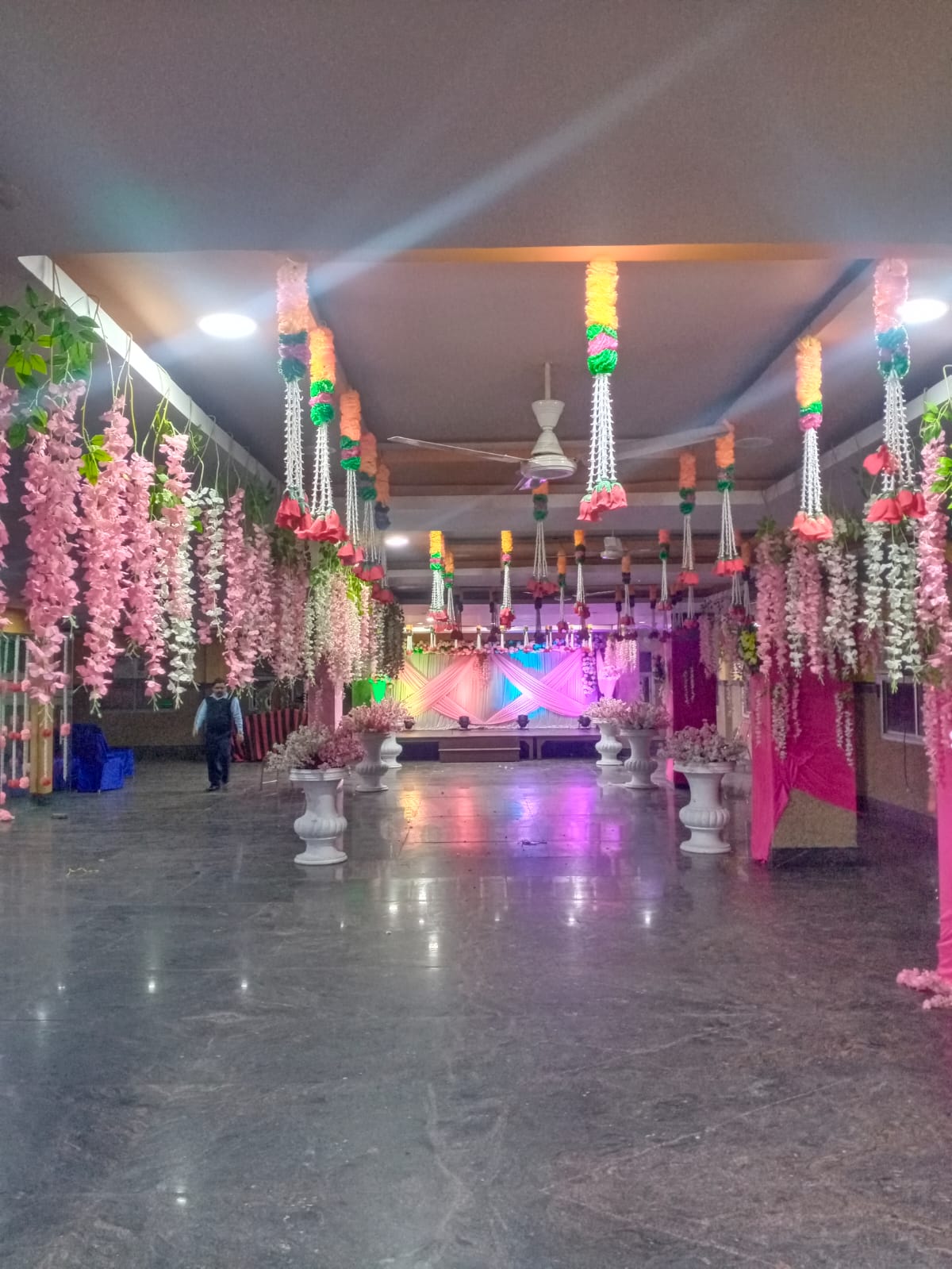 Hotel Metro Inn - Tap to explore photos