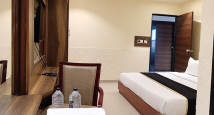 Hotel Shrimad Ahmedabad Room Type - Super Deluxe AC Rooms