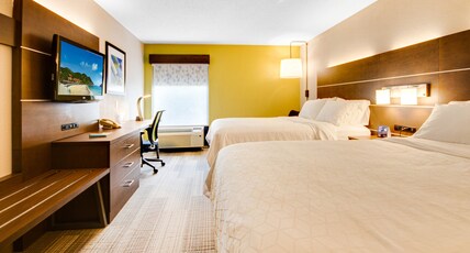 Holiday Inn Express DUBLIN Room Type - 2 Queen Standard