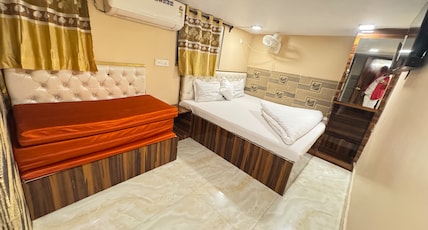 ZQ Inn New Market Dharmatala Room Type - Family Ac room 3Adult capacity with WiFi ZQ Inn New Market Dharmatala Room Type - Family Ac room 3Adult capacity with WiFi