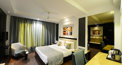 Hotel City Star - a luxurious stay with rooftop restaurant Room Type - Deluxe Room