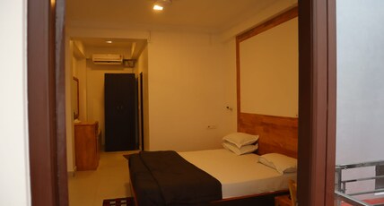 COCONHUTS BEACH RESORT Room Type - Building View Rooms