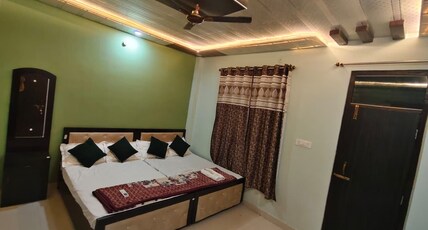 Ayodhya Dham Inn Room Type - Deluxe Room