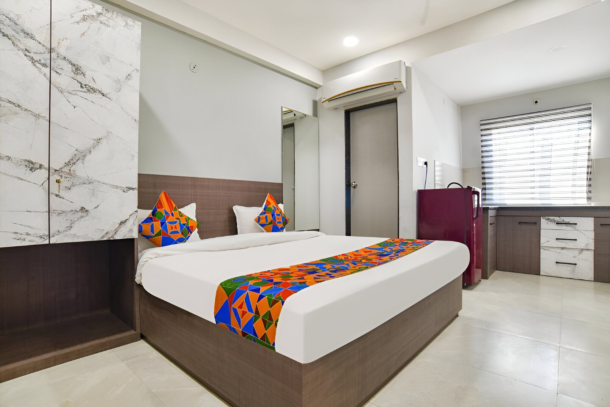 Stay Retreats At Hotel Destiny 74 - Vijay Nagar Indore - Tap to explore photos