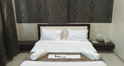 Everest Inn Room Type - Super  Dluxe Ac Room